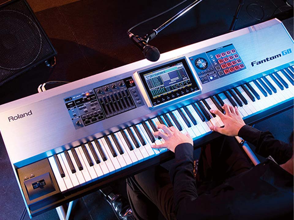 ROLAND FANTOM G8 - Ảnh thực tế 3